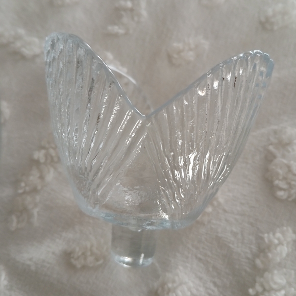 Pair clear Glass Peg Votive Holders Shell ribbed - Picture 3 of 6